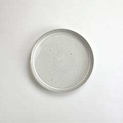 丸平皿L　白20.5　常滑焼