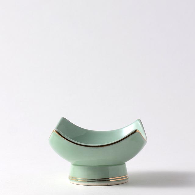 のぞき 若草色角高台