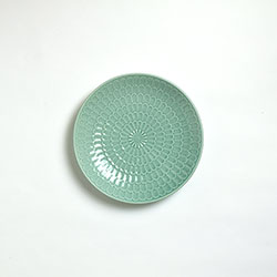 青磁菊の紋　28cm丸皿